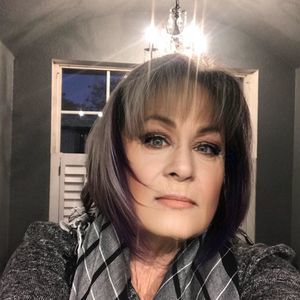 Meet your Posher, Sharon